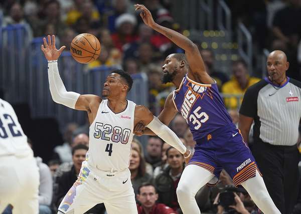 苏群回应杜威组合兼容性：球员在成长，勿以旧眼光评判