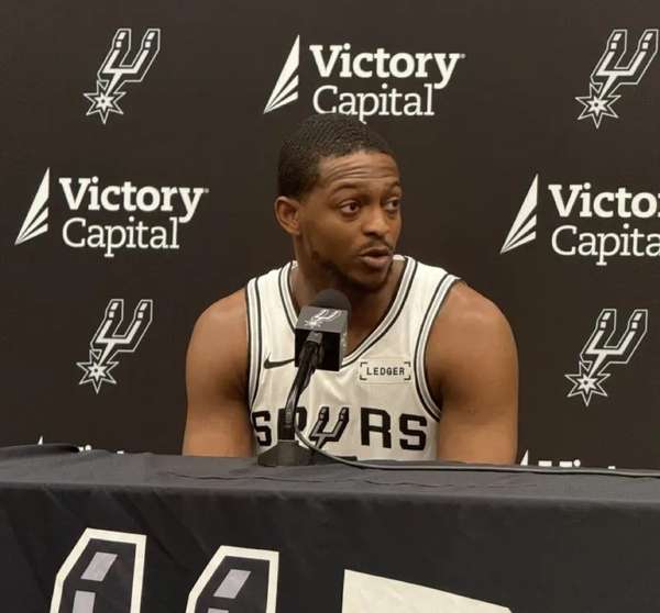 福克斯腿筋伤势确定缺席赛季初段 11月1日迎复出时间点