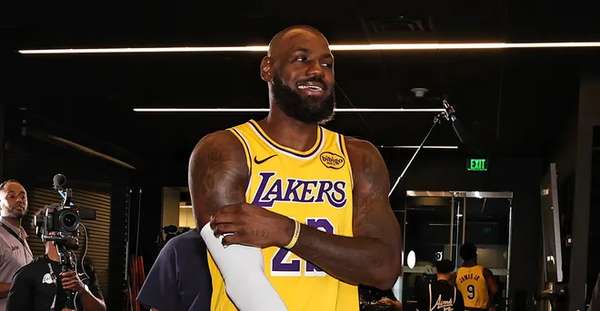 詹姆斯季前赛高挂免战牌 全力备战新赛季揭幕战