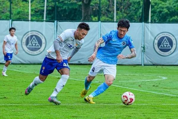 夏合扎提身披对手战袍 深圳新鹏城热身赛惜败