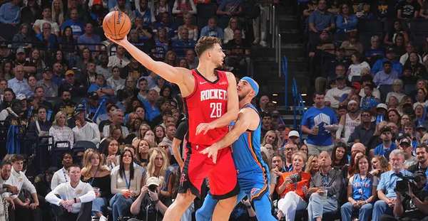 火箭揭幕战力克卫冕冠军 杜兰特首秀展现实力