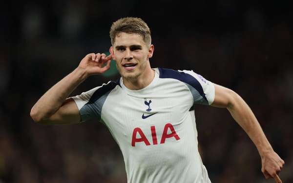 热刺启动范德芬续约计划 后防双星获俱乐部高度认可