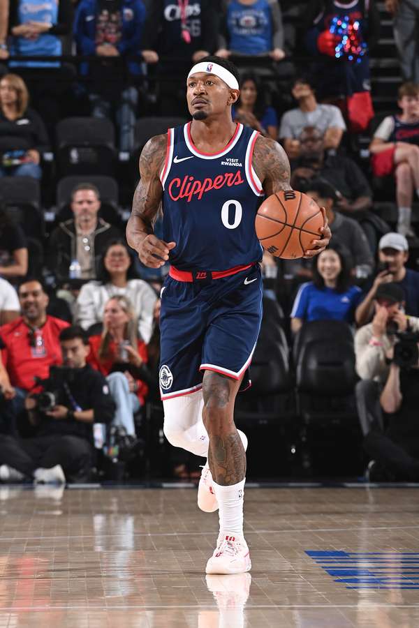 四大球星伤缺数据曝光：比尔报销赛季 近两年缺勤率超六成