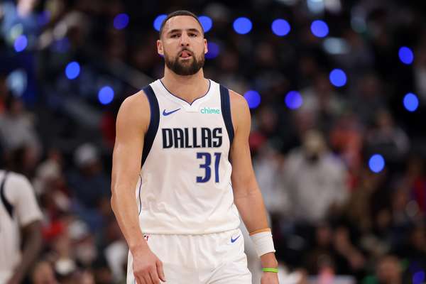 独行侠三分哑火惨负76人 基德直指出手次数不足问题