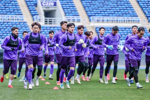 津门虎西班牙首战敲定 乌超劲旅克里夫巴斯约战月底