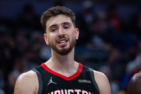 半场填满数据栏！申京6+6+4+2全能演出 零罚球照样闪光