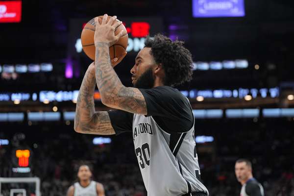 尚帕尼三分箭如雨下 赛后坦言以格林为标杆